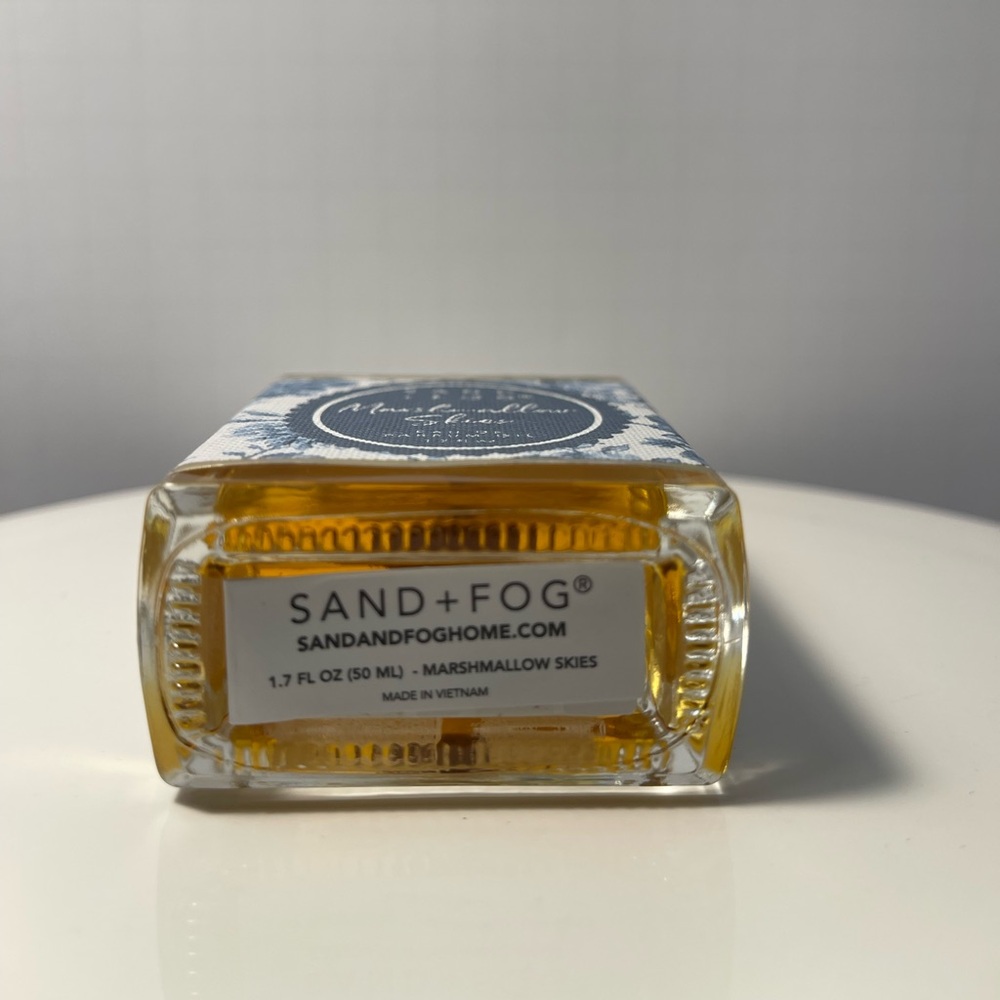 Sand + Fog “Marshmallow Skies” Roll on Body Oil 1.7 fl oz - New ** - Picture 3 of 4